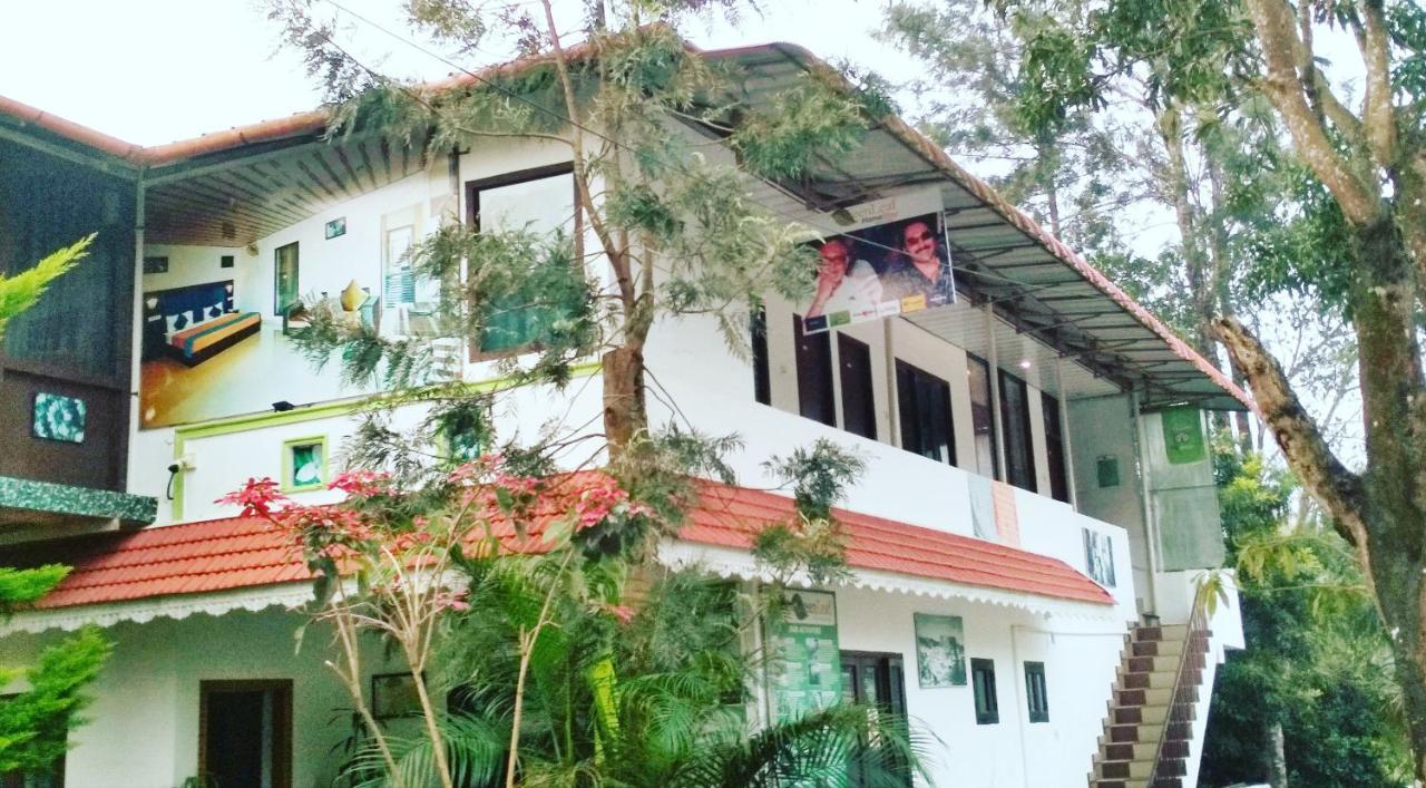 Green Leaf Home Stay Thekkady Buitenkant foto